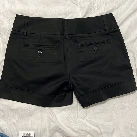 Express dress shorts. Black. Size 6. Brand new. - Picture 2 of 4